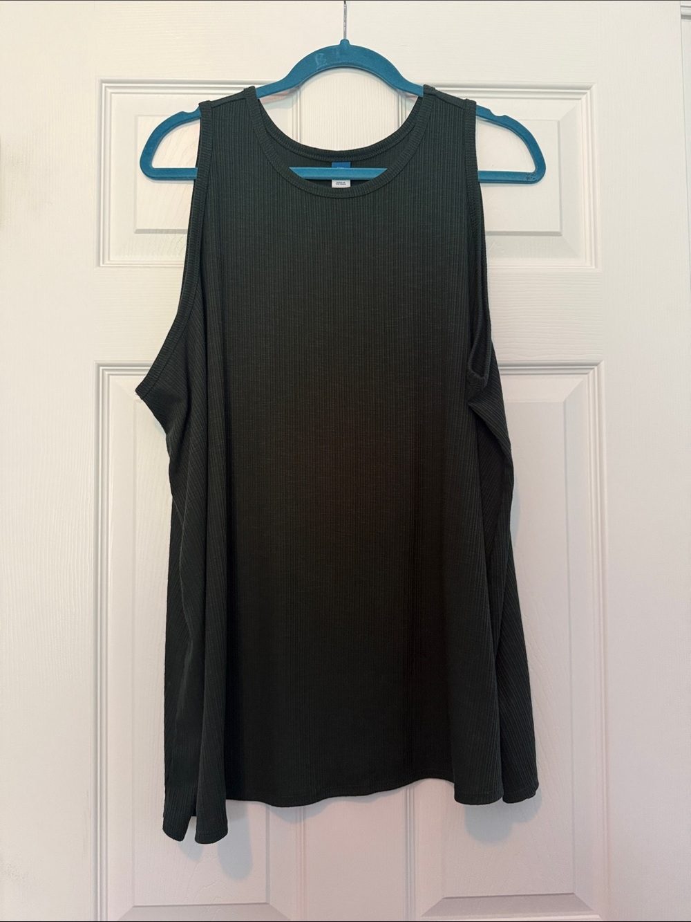 Ribbed Sleeveless Tank Top - Dark Green